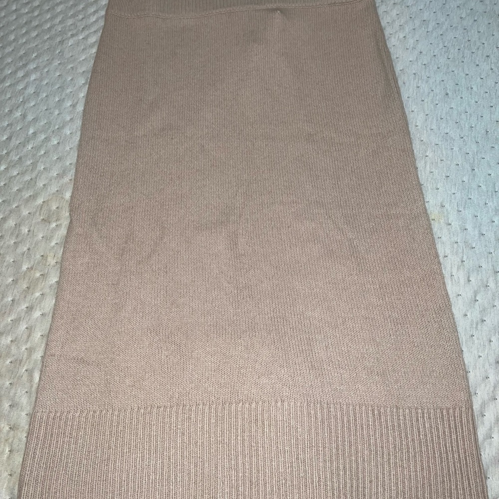 Knit pencil skirt